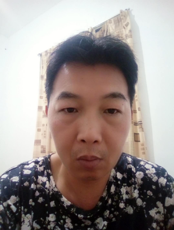繁华哀伤的第一张照片--漳平相亲网