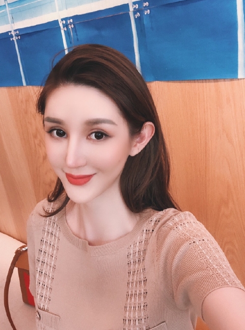 张婉婷的第一张照片--漳平相亲网