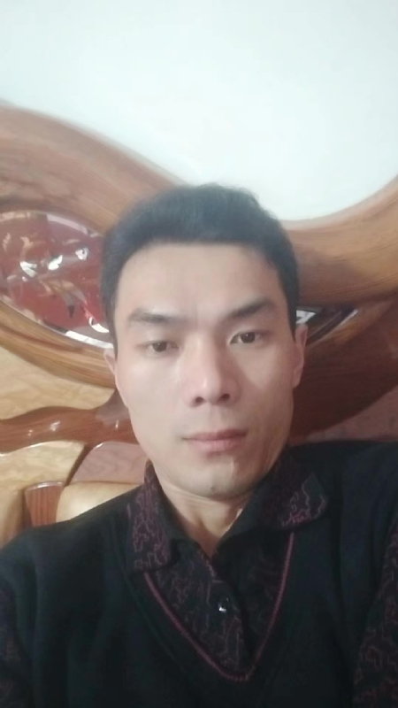 错把真心喂了狗的第四张照片--漳平相亲网