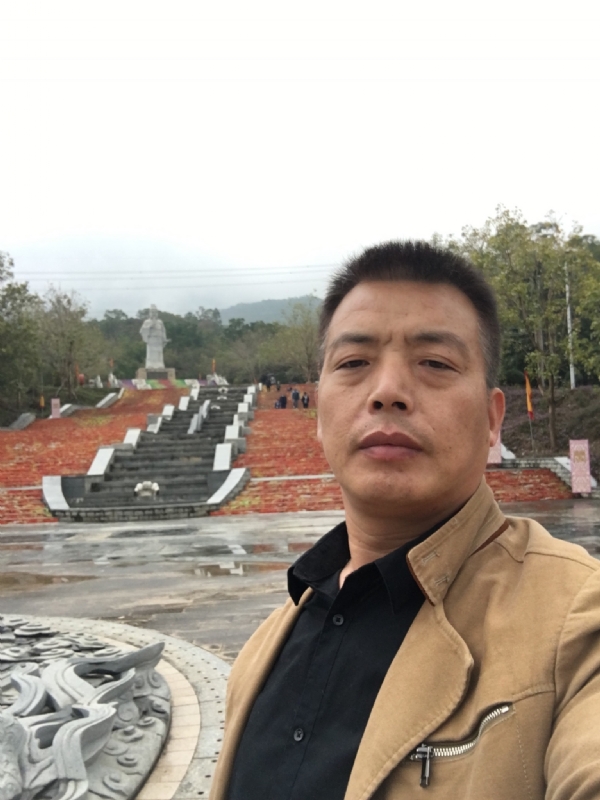 开心的松鼠的第二张照片--漳平相亲网
